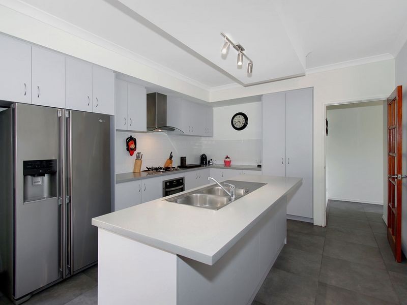 10/2 Briza Lane, Forrestfield WA 6058