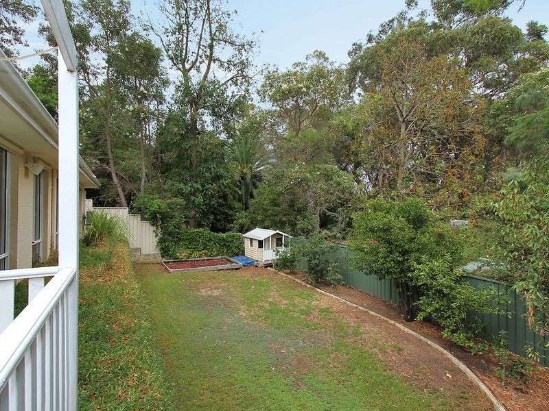 44 Sampson Road, Kalamunda WA 6076