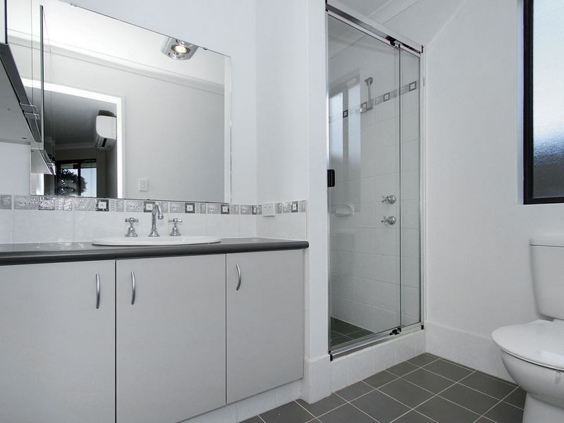 2 Camellia Loop, Forrestfield WA 6058