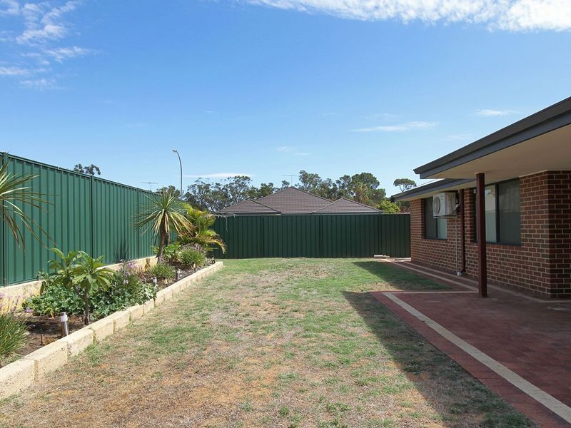 2 Camellia Loop, Forrestfield WA 6058