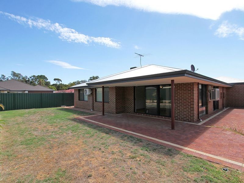 2 Camellia Loop, Forrestfield WA 6058