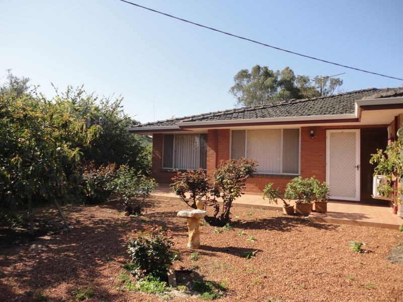 19 Lawnbrook Road West, Walliston WA 6076