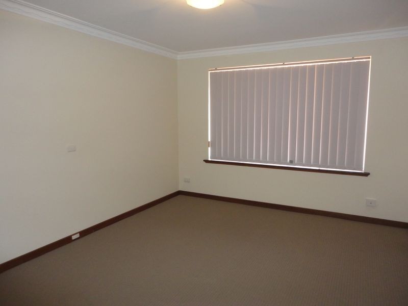 19 Lawnbrook Road West, Walliston WA 6076