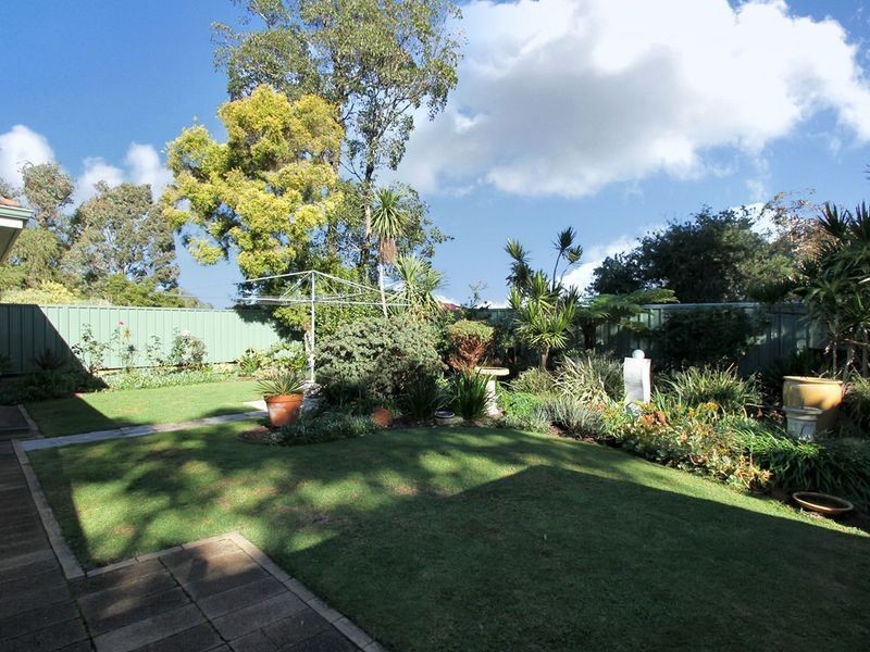 4 Dawn Road, Walliston WA 6076