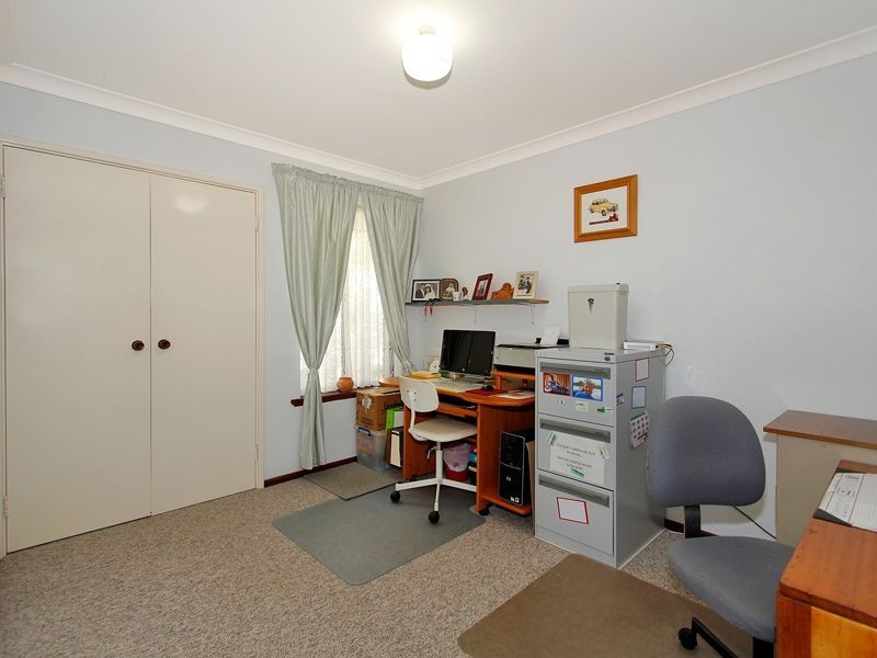 2 Maxine Court, Lesmurdie WA 6076