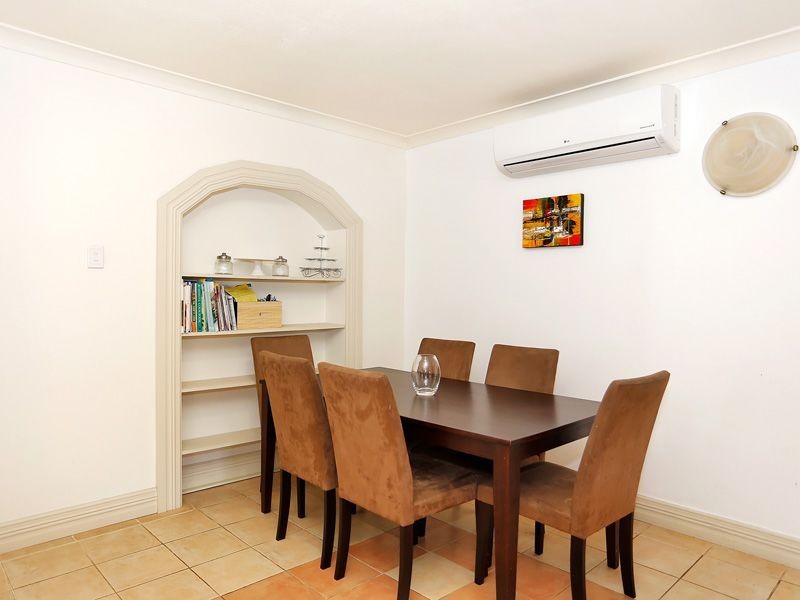 8 Keats Road, Gooseberry Hill WA 6076