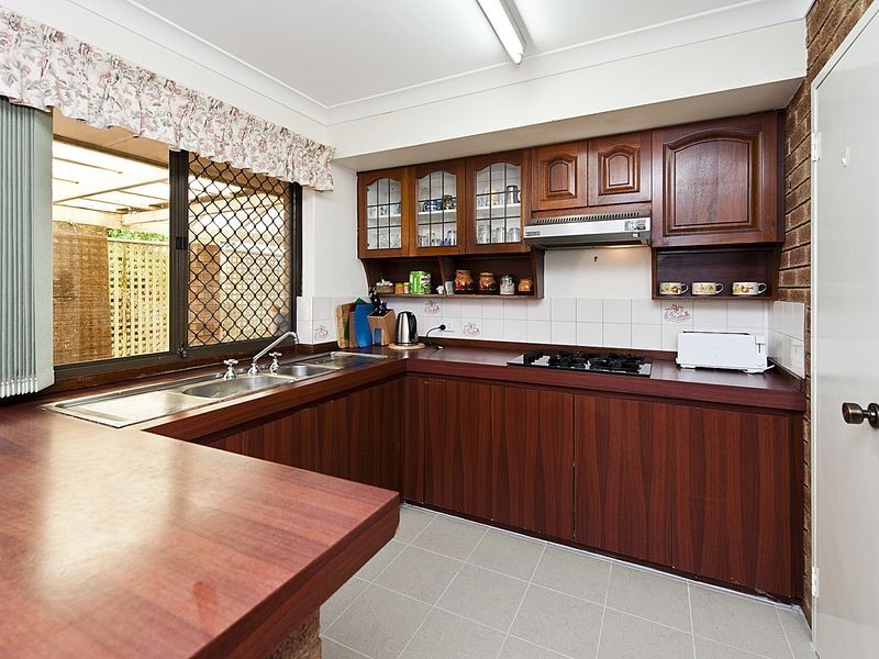 17 Heslop Road, Lesmurdie WA 6076