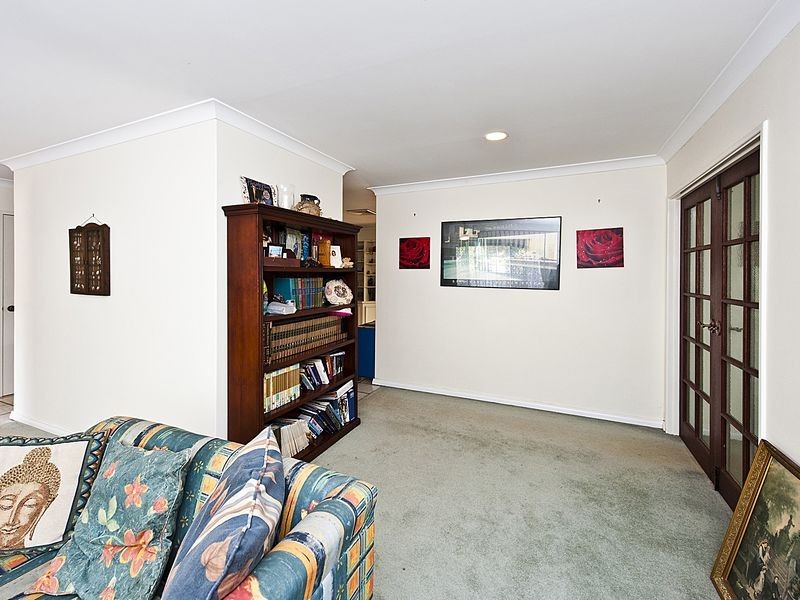 17 Heslop Road, Lesmurdie WA 6076