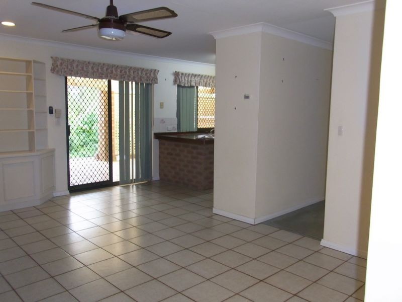 17 Heslop Road, Lesmurdie WA 6076