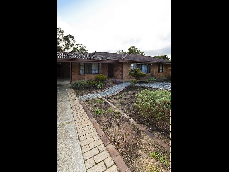 17 Heslop Road, Lesmurdie WA 6076