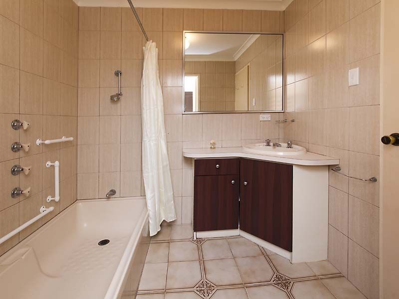 11 Diosma Way, Forrestfield WA 6058