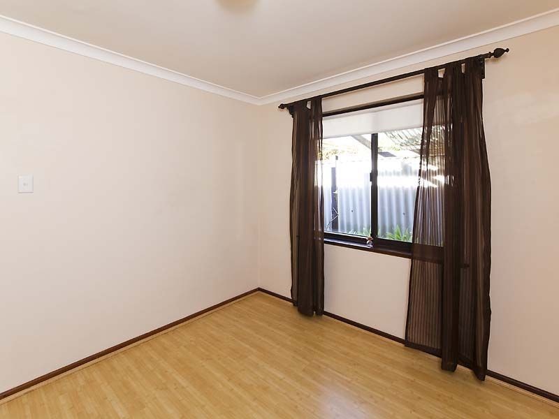 11 Diosma Way, Forrestfield WA 6058