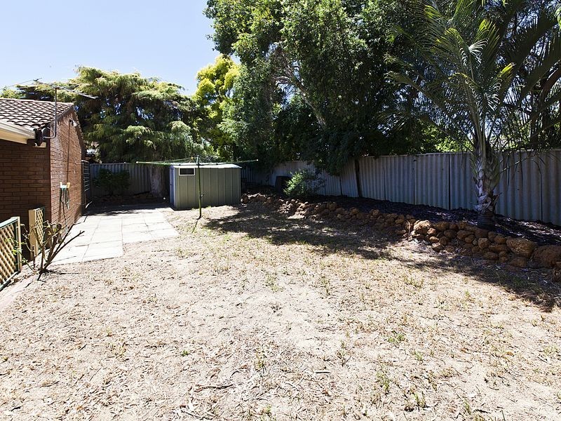 11 Diosma Way, Forrestfield WA 6058