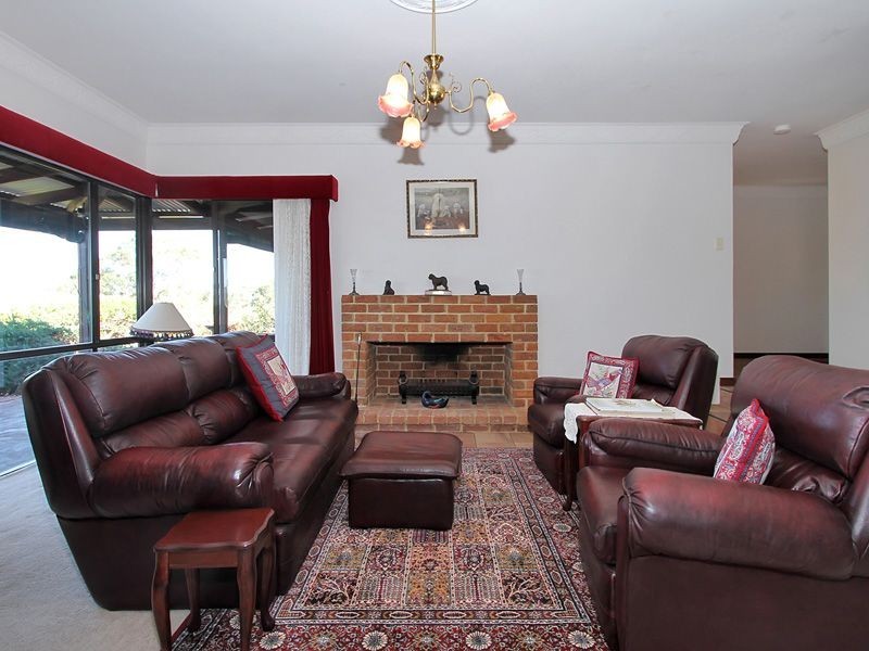 44 Honey Road, Forrestfield WA 6058