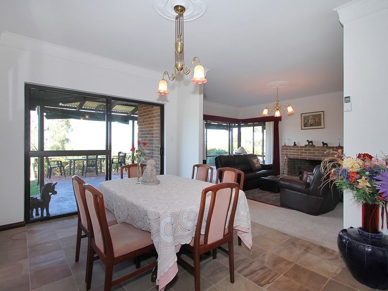 44 Honey Road, Forrestfield WA 6058