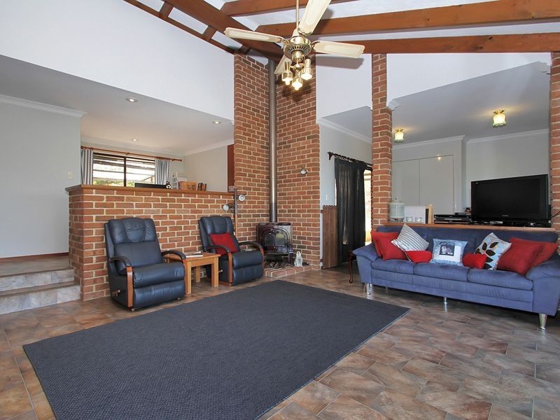 44 Honey Road, Forrestfield WA 6058