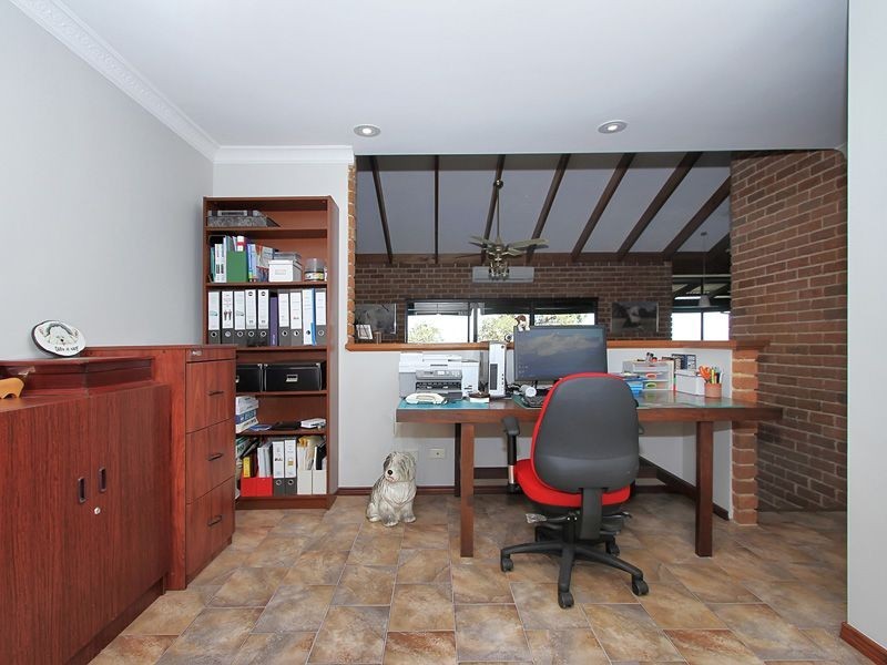 44 Honey Road, Forrestfield WA 6058