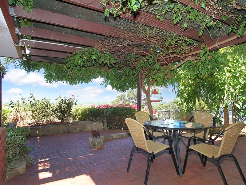 44 Honey Road, Forrestfield WA 6058