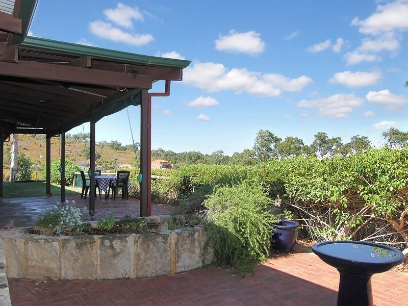 44 Honey Road, Forrestfield WA 6058