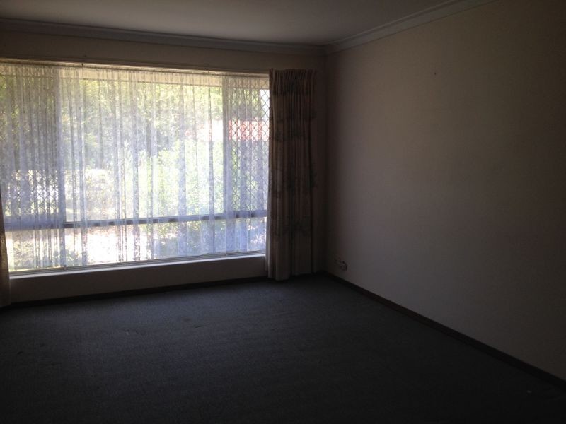 102 Sussex Road, Forrestfield WA 6058