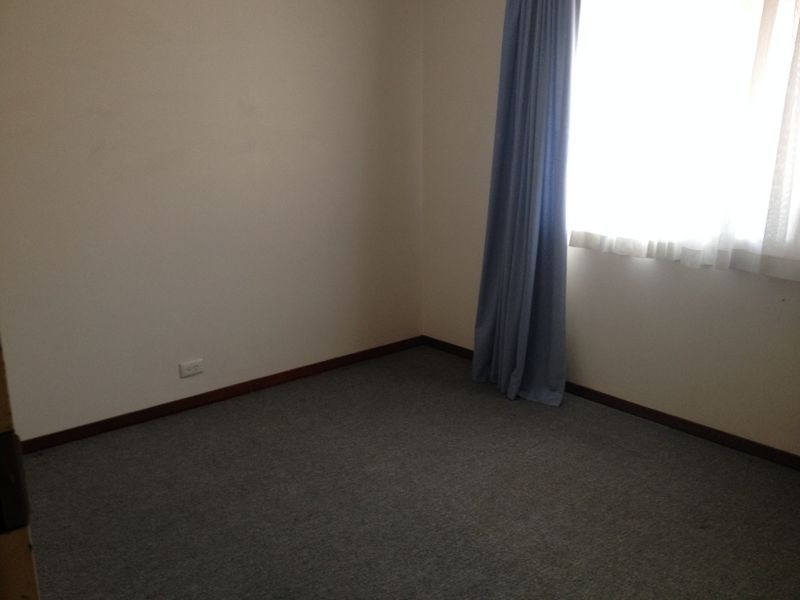 102 Sussex Road, Forrestfield WA 6058