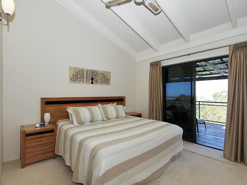 55 Nelson Crescent, Lesmurdie WA 6076