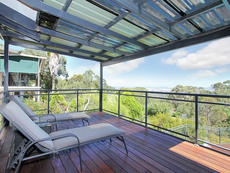 55 Nelson Crescent, Lesmurdie WA 6076