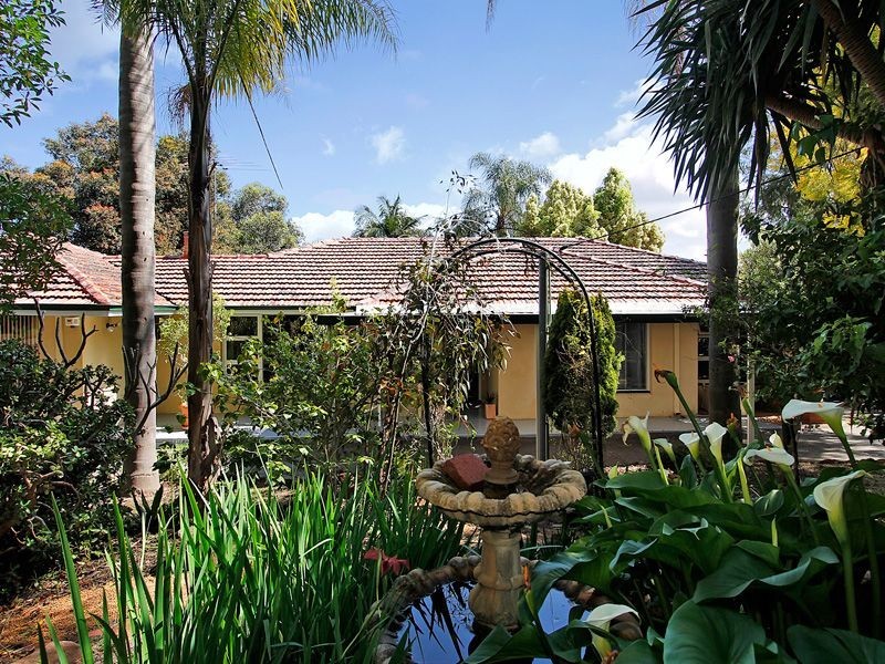 19 Watsonia Road, Gooseberry Hill WA 6076