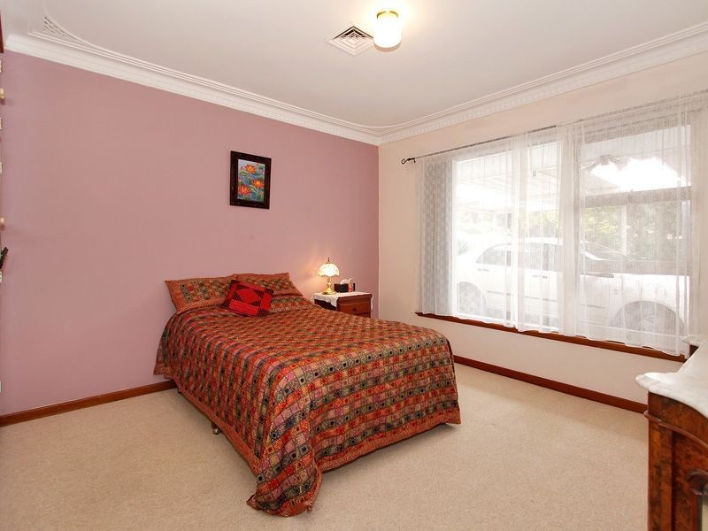 19 Watsonia Road, Gooseberry Hill WA 6076