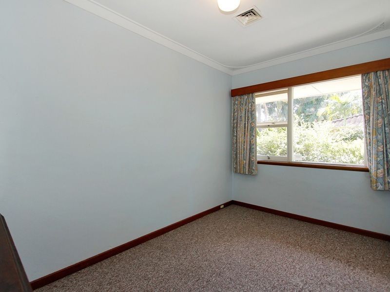 19 Watsonia Road, Gooseberry Hill WA 6076