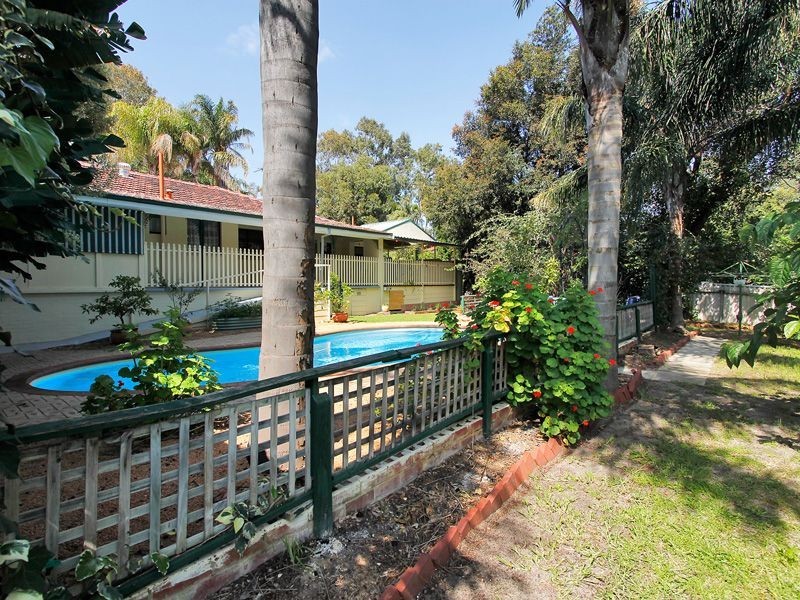 19 Watsonia Road, Gooseberry Hill WA 6076