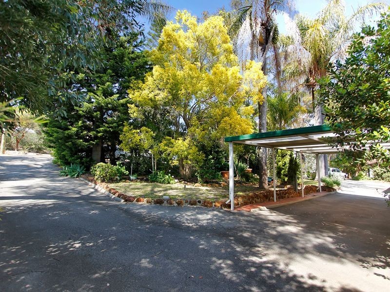 19 Watsonia Road, Gooseberry Hill WA 6076