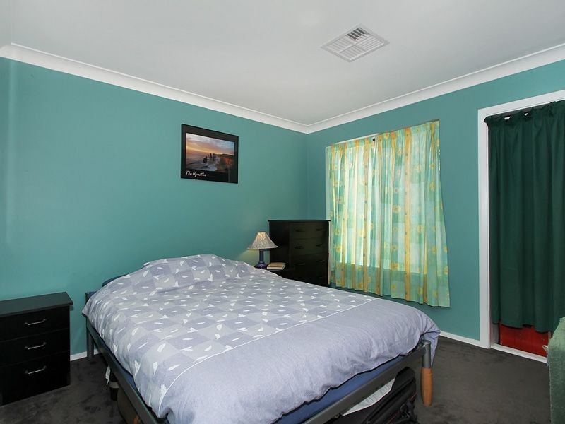 11 Northolt Street, Lesmurdie WA 6076