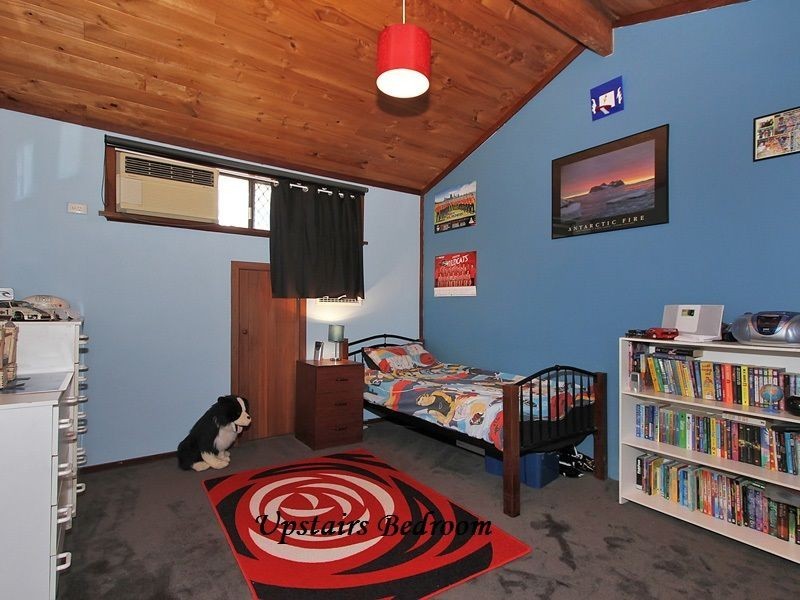 11 Northolt Street, Lesmurdie WA 6076