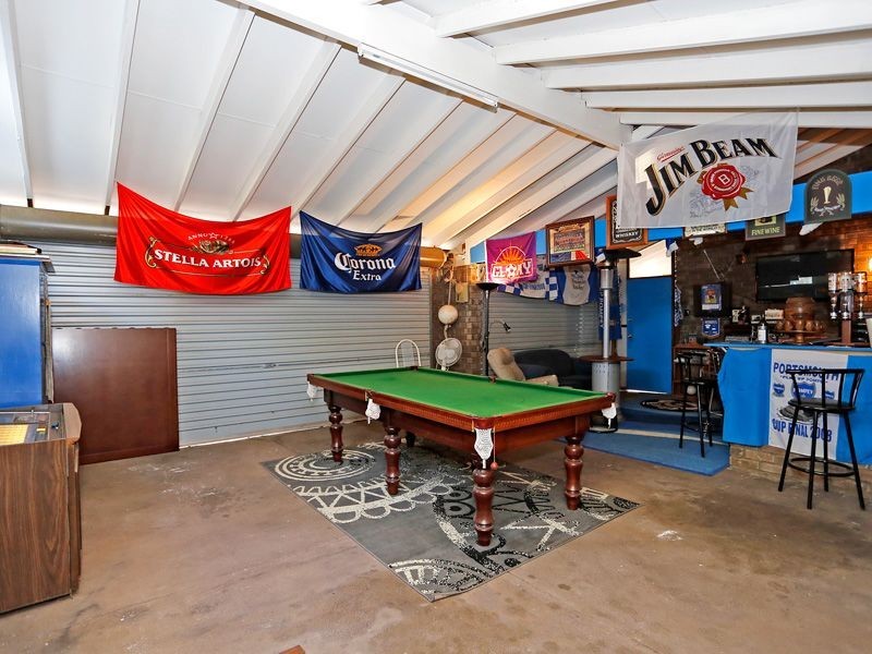 11 Northolt Street, Lesmurdie WA 6076