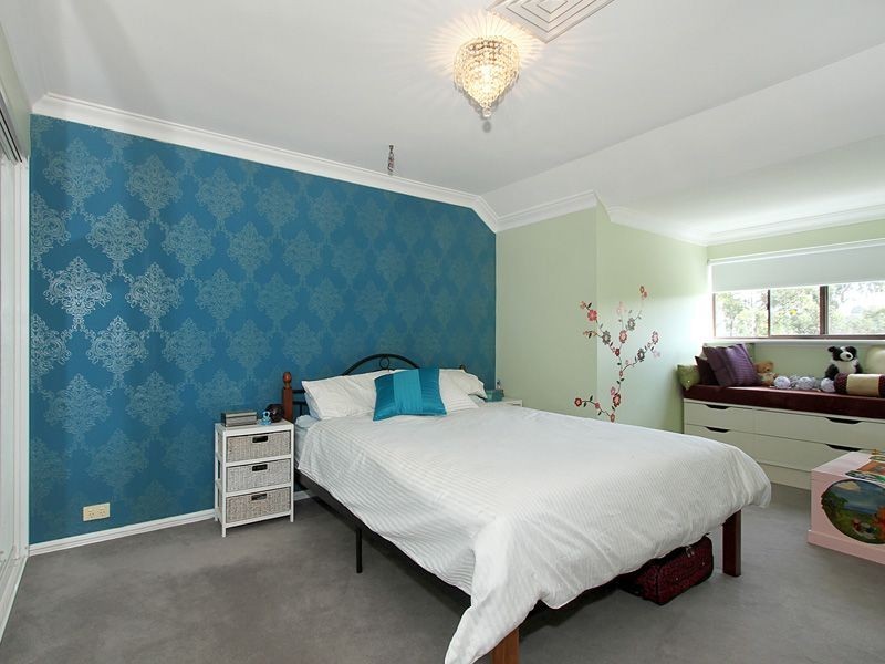 12 Lawley Road, Lesmurdie WA 6076