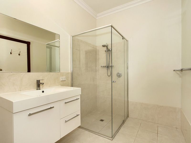 12 Lawley Road, Lesmurdie WA 6076