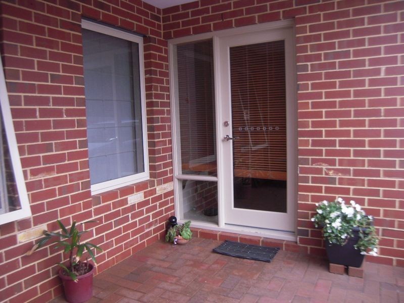 2A Montreal Road, Baskerville WA 6056