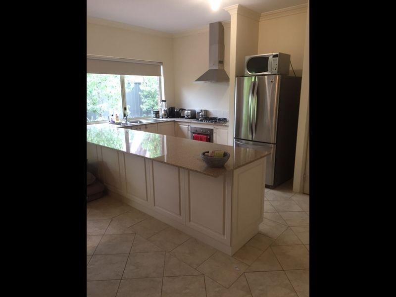 2A Montreal Road, Baskerville WA 6056