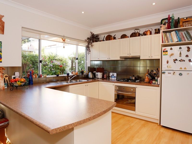 3/17 Heath Road, Kalamunda WA 6076