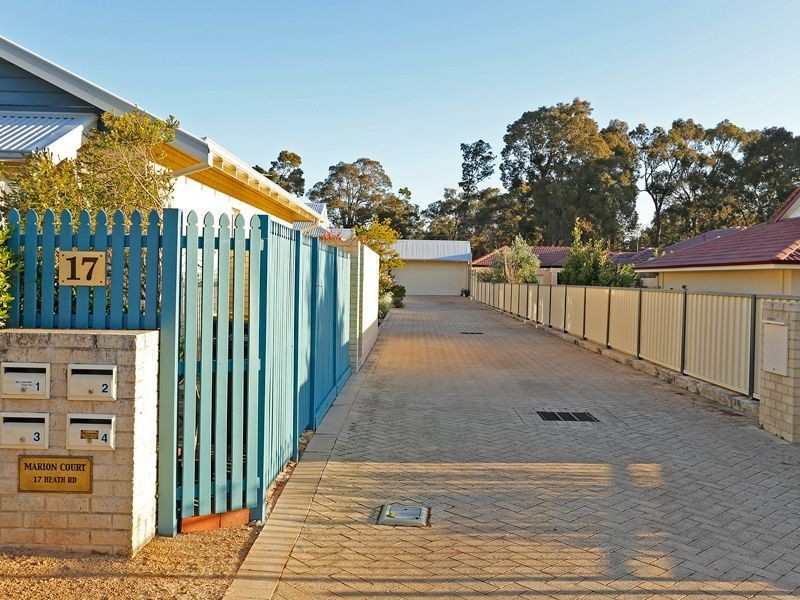 3/17 Heath Road, Kalamunda WA 6076