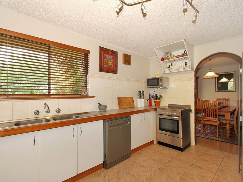 12 Prospect Crescent, Kalamunda WA 6076