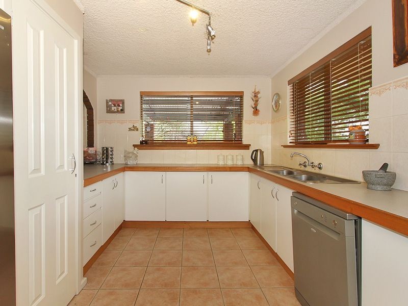 12 Prospect Crescent, Kalamunda WA 6076