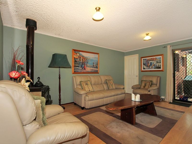 12 Prospect Crescent, Kalamunda WA 6076