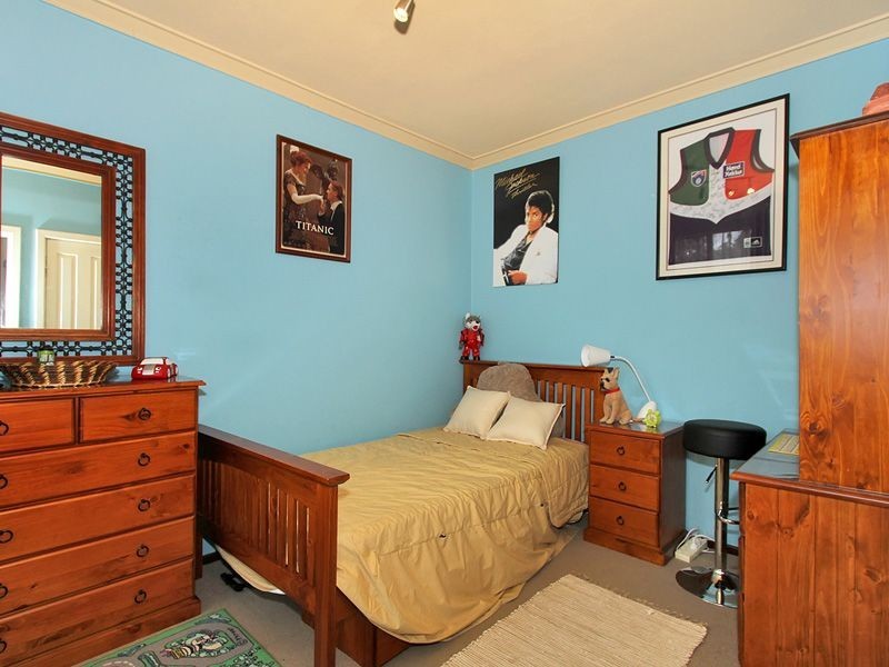 12 Prospect Crescent, Kalamunda WA 6076