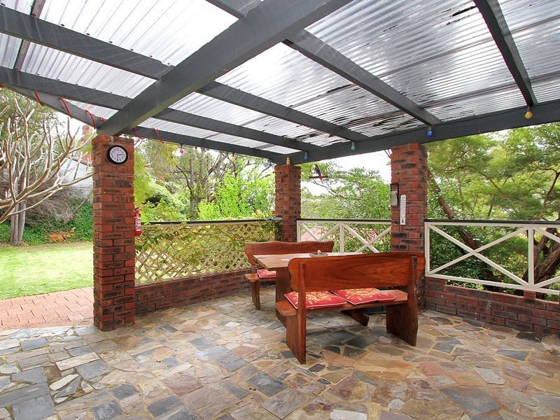 12 Prospect Crescent, Kalamunda WA 6076