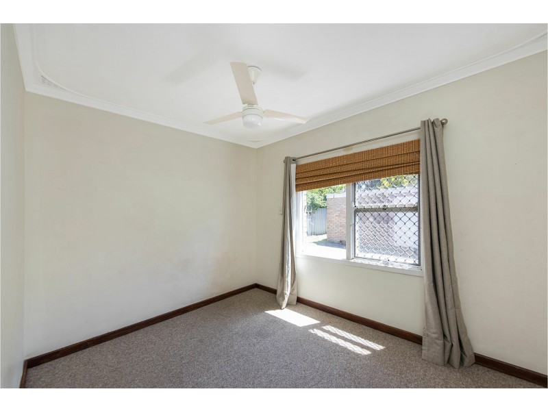 17 Kalbarri Street, Lesmurdie WA 6076