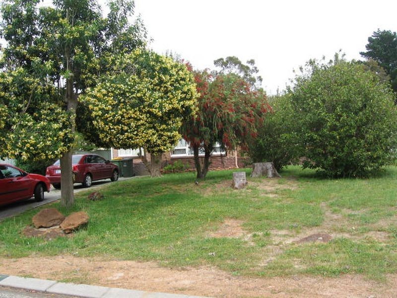 17 Kalbarri Street, Lesmurdie WA 6076