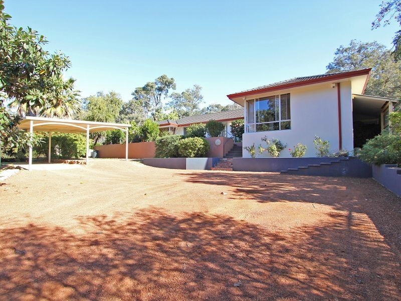 46 Mundaring Weir Road, Kalamunda WA 6076