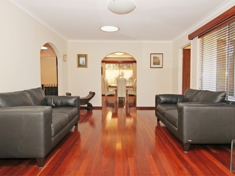 46 Mundaring Weir Road, Kalamunda WA 6076